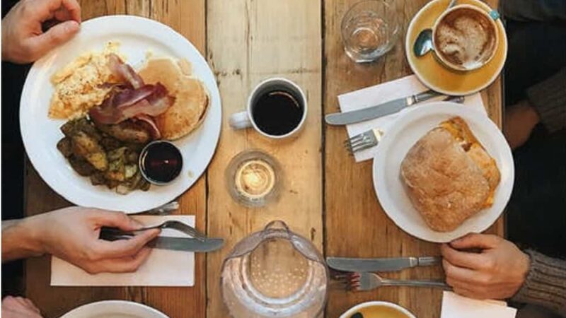 Zdrowe śniadanie w kilka minut – 5 najlepszych propozycji