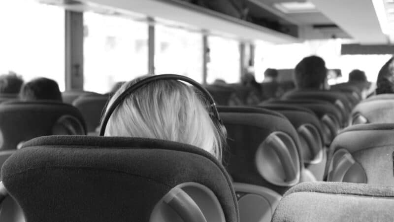 Najlepsze firmy produkujące elektryczne autobusy i tramwaje: Przyszłość transportu publicznego