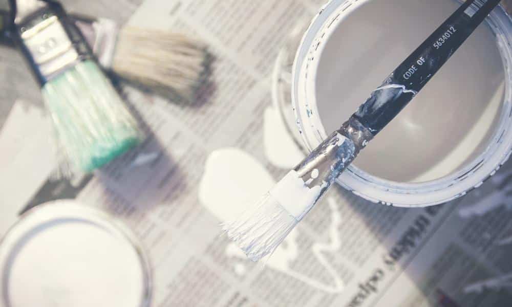 Jak zrobić domowy stolik z palet? Praktyczny przewodnik krok po kroku