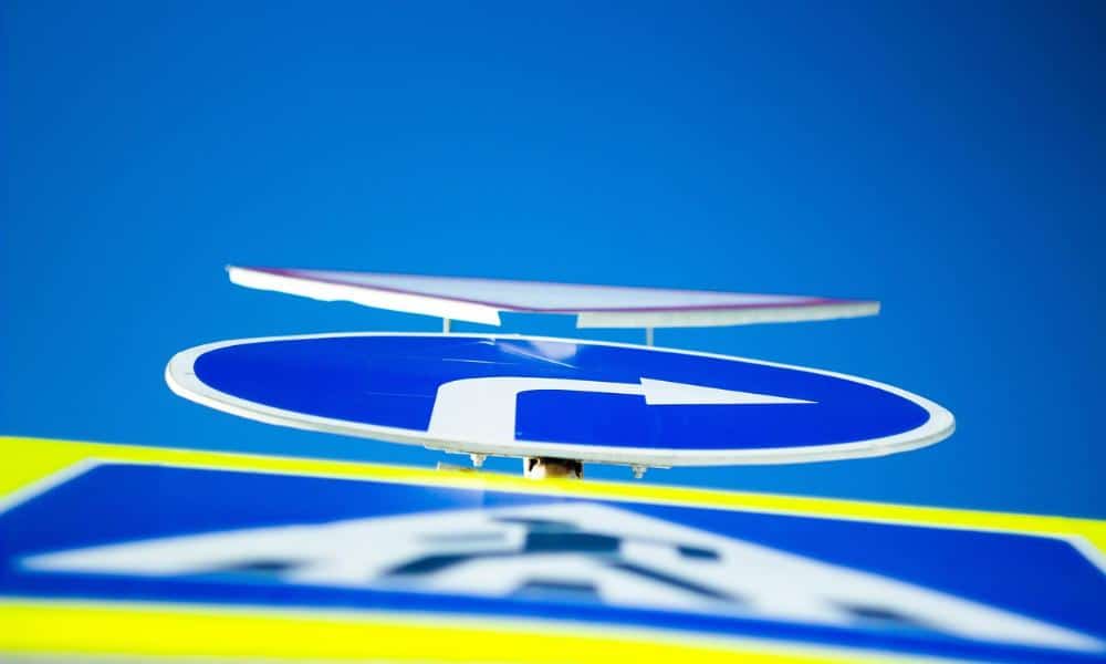 Jak przepisy drogowe wpływają na bezpieczeństwo kierowców?