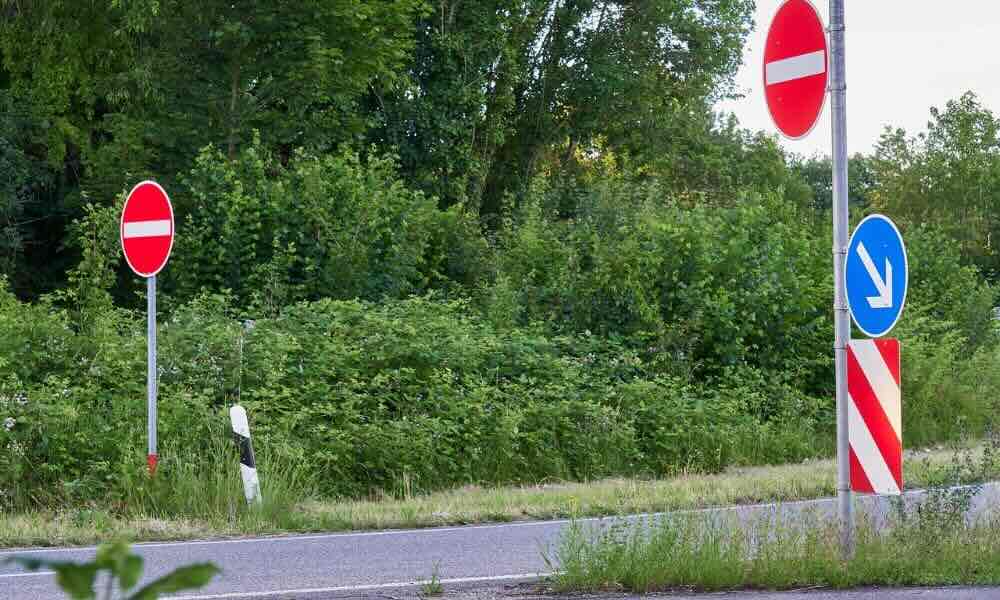 Przepisy dotyczące przewożenia dzieci w samochodach – Bezpieczeństwo, przepisy i praktyczne porady